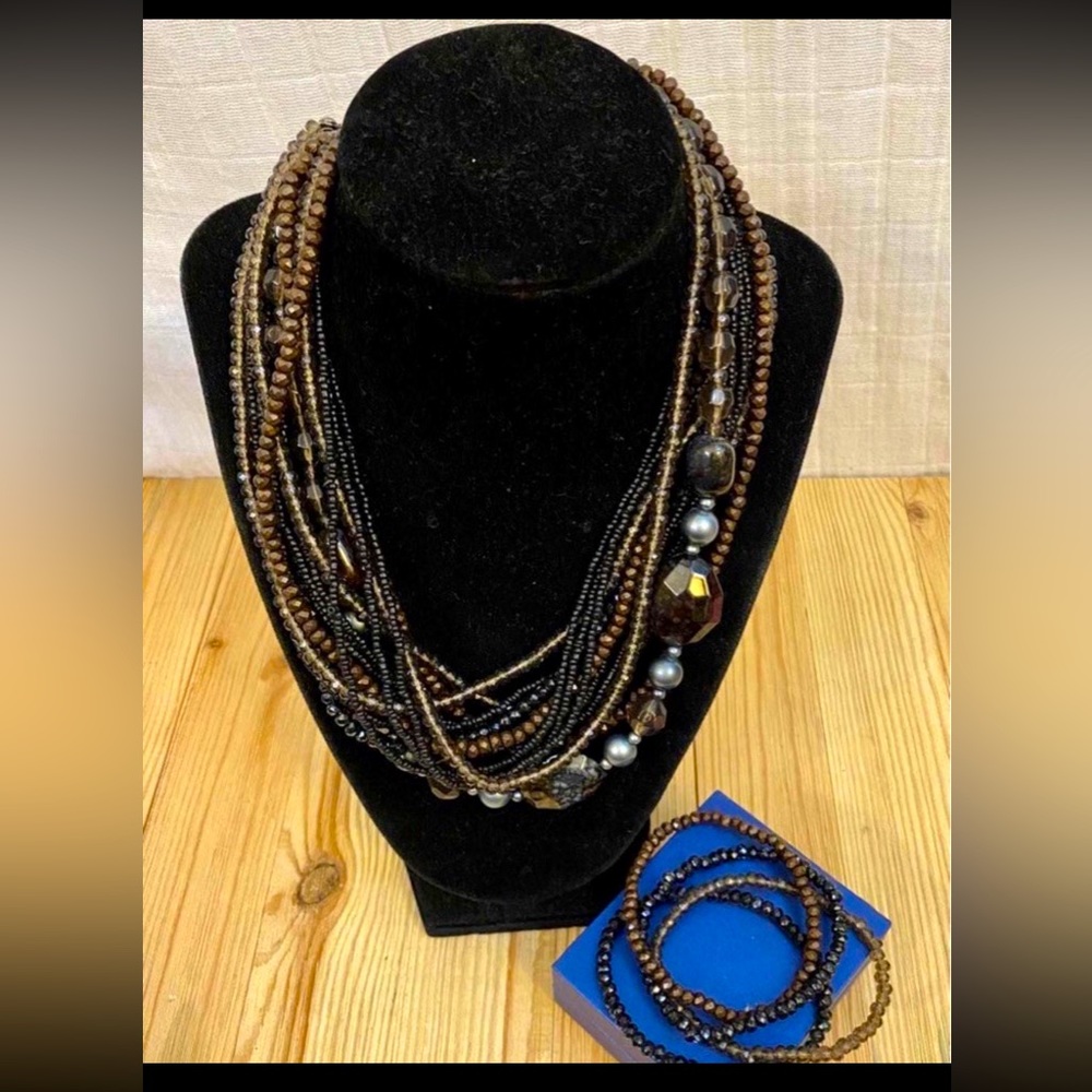 Premier Designs necklace and bracelet